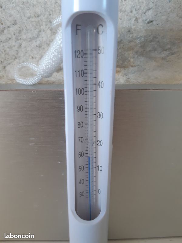 Thermomètre Flottant Immergé Eau de Piscine & Spa Température de L'Air et Autres Utilisations (image 1)