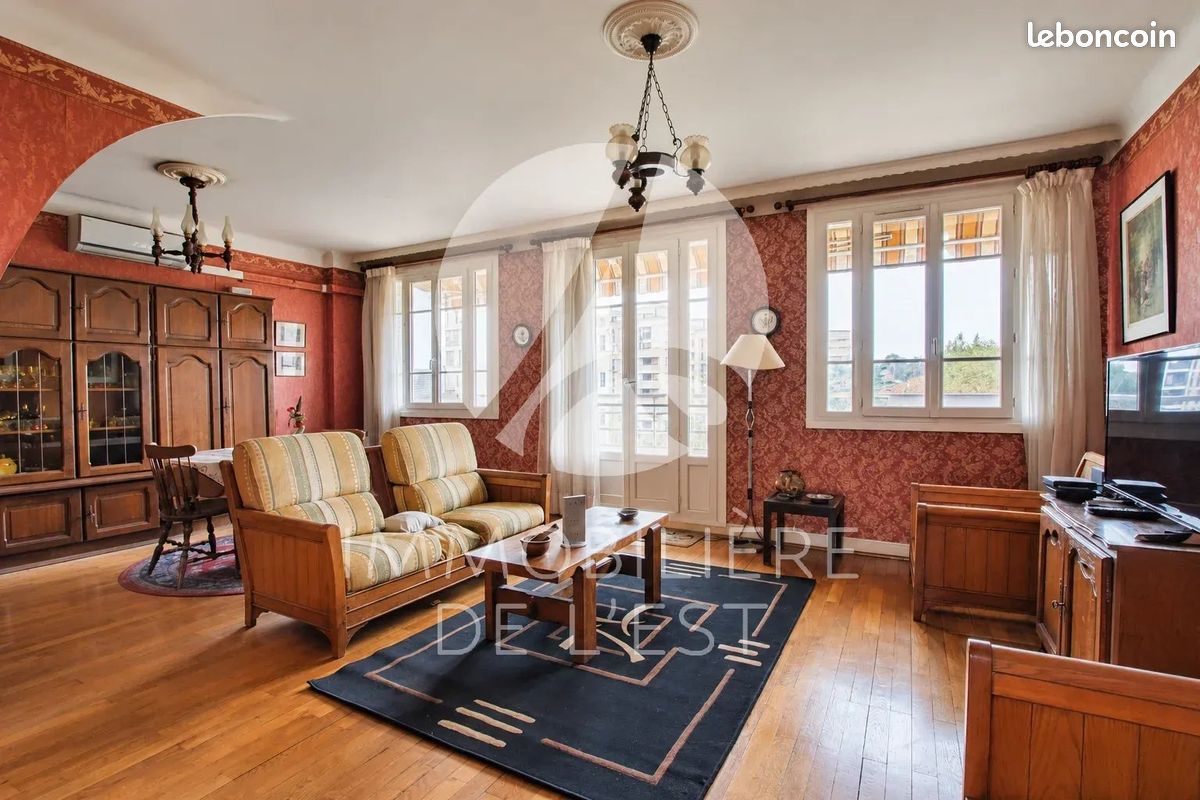 Appartement 4 pièces 82 m² · à Lyon · 82 m² · 240 000 €