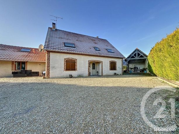 Maison 7 pièces 245 m²