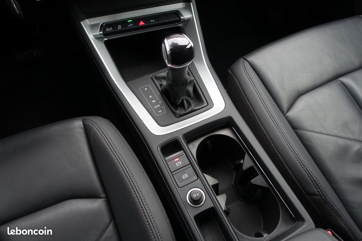 Q3 Sportback 45 Tfsi e S-Tronic 245ch Hybride Rechargeable Virtual cockpit/Cuir chauffants/Gps Europe/Caméra/Carplay/Hayon électrique/1*Main/Garantie 12 mois (image 8)