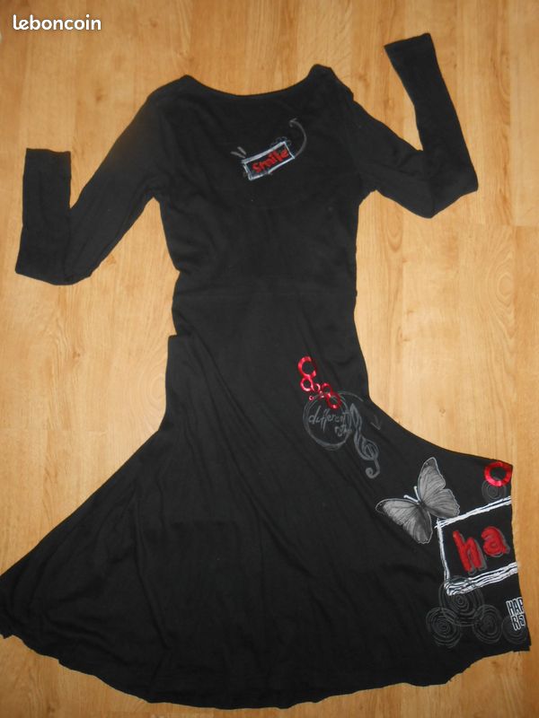 Robe DESIGUAL taille XS ou 34 (image 3)