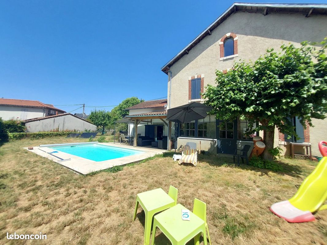 Maison 5 pièces 130 m² · à Saint-Junien · 130 m² · 291 200 €