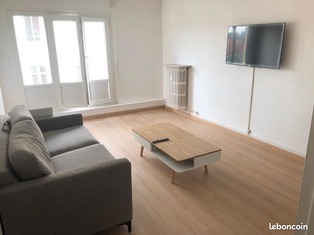 Appartement 1 pièce 22 m² · à Montluçon · 22 m² · 370 €