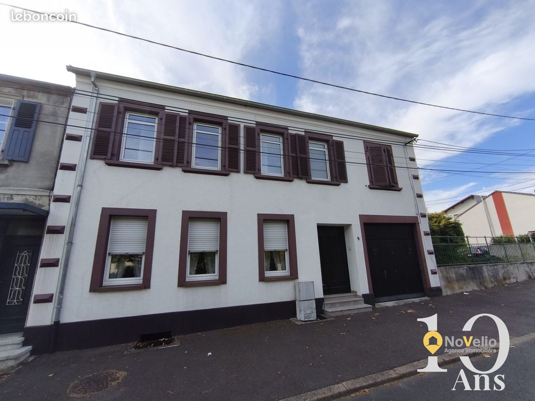 Maison 8 pièces 188 m² · à Stiring-Wendel · 188 m² · 187 500 €