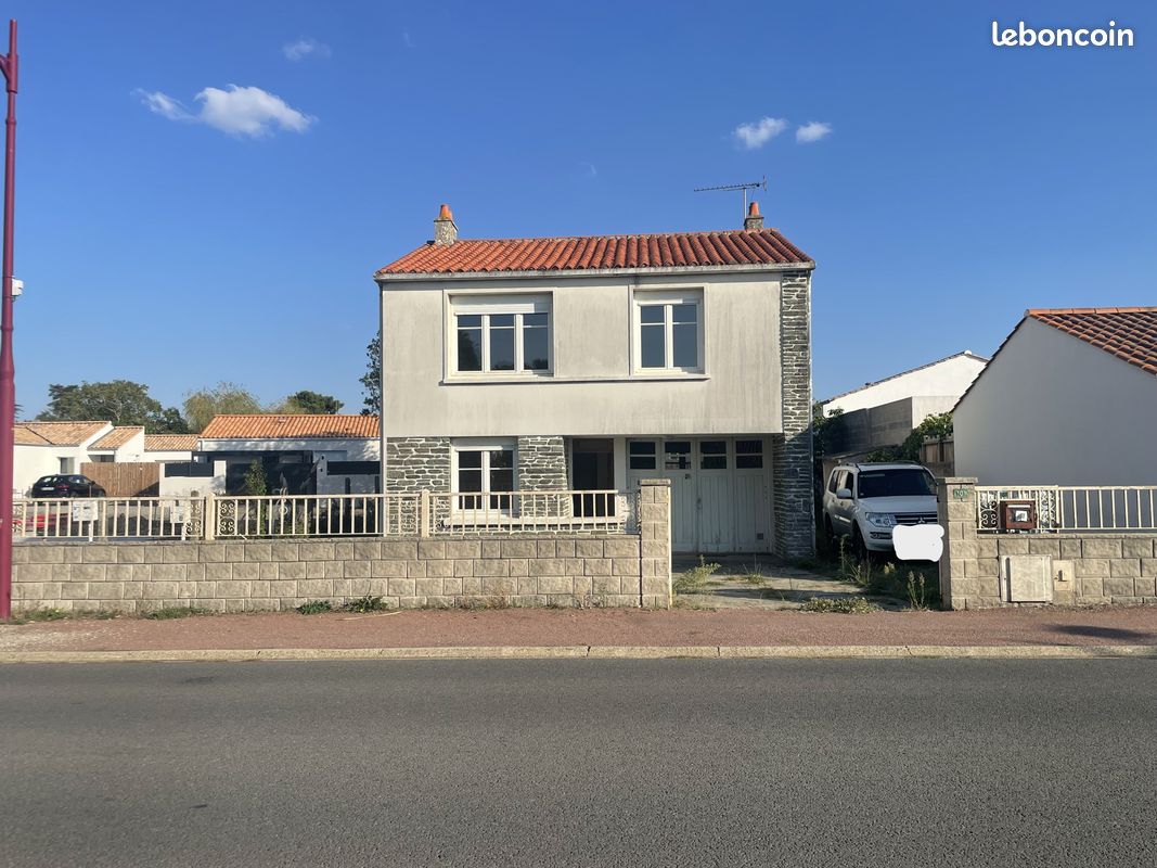 MAISON 74 m2 SUR TERRAIN CLOS DE 706 M2 PROCHE DE ST GILLES CROIX DE VIE (image 1)