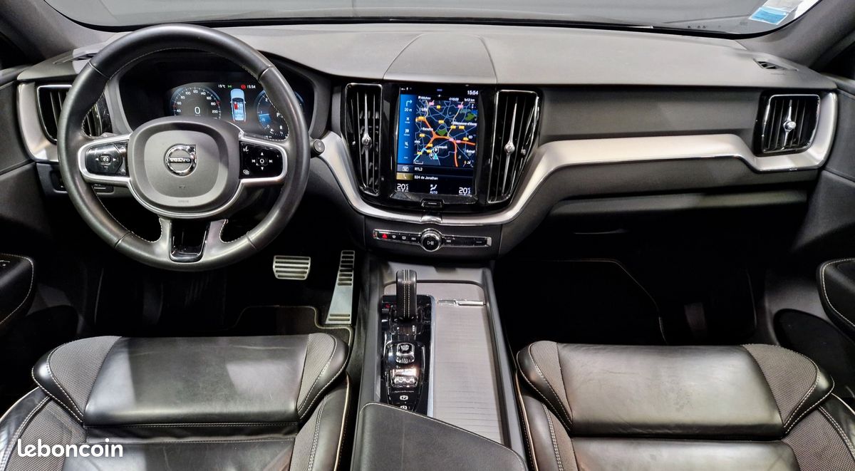 VOLVO XC60 B4 197CH R DESIGN GEARTRONIc (image 3)