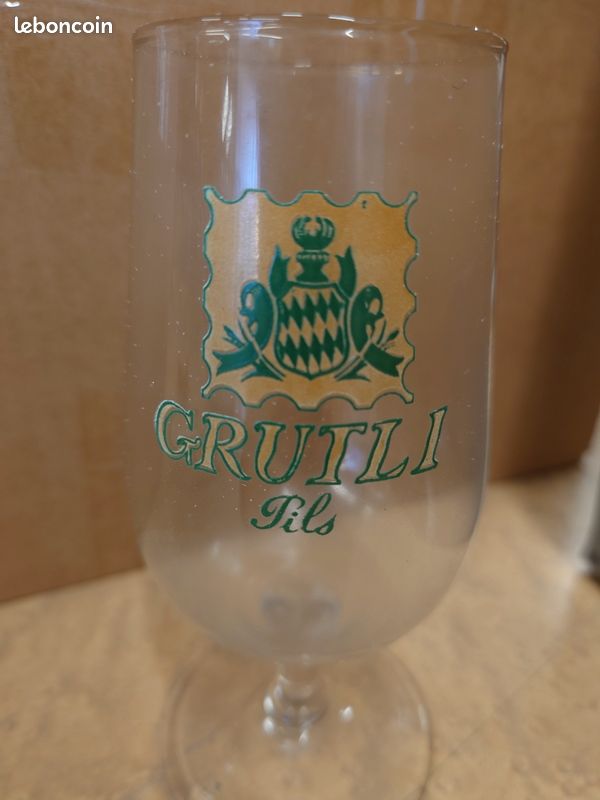 Verre à Bière Grutli Pils D'occasion - Verre Transparent Type Pils