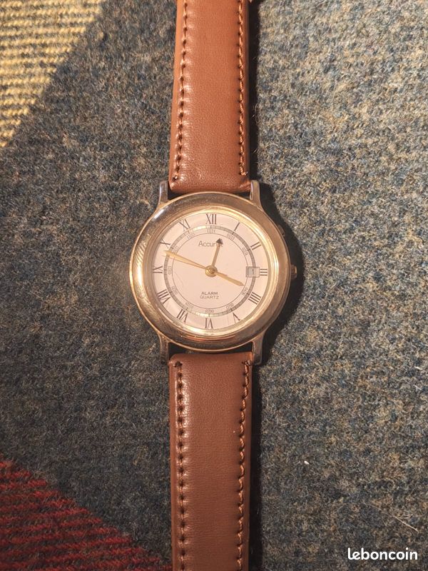 Montre Bracelet Accurist Pour Femme - Occasion, état Porté Mais Fonctionnelle
