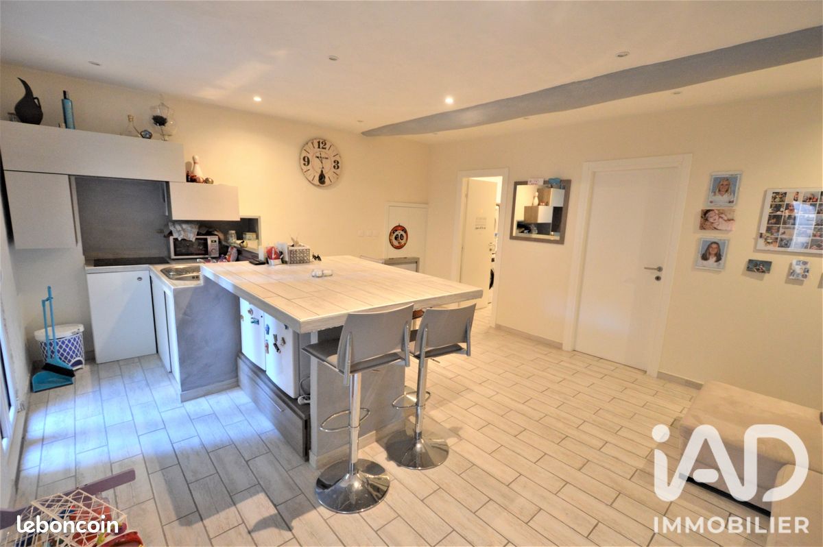 Appartement 2 pièces 43 m² · à Menton · 43 m² · 215 000 €