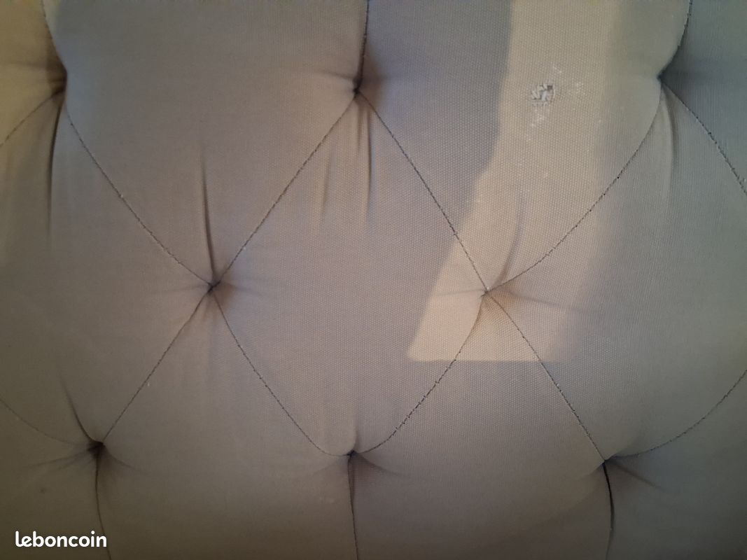 Canapé convertible beige assise capitonné (image 11)