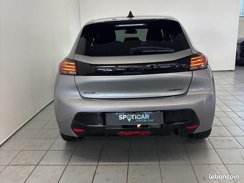 Peugeot 208 1.2 Hybrid 100ch Allure e-DCS6 (image 18)