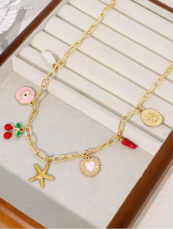 Collier à breloques (image 3)