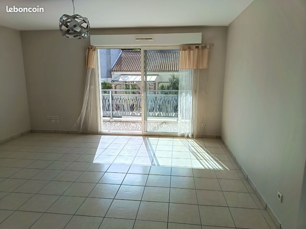 Appartement 2 pièces 47 m² · à Saintes · 47 m² · 670 €/mois