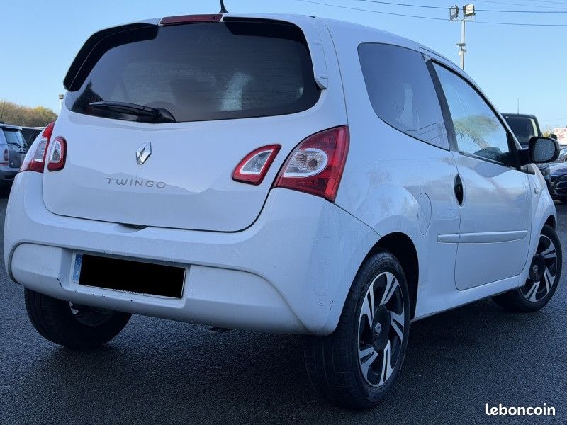 Renault TWINGO II 1.2 LEV 16V 75CH DYNAMIQUE ECO² (image 2)