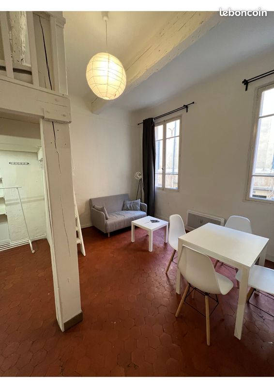 Appartement 1 pièce 27 m² · à Aix-en-Provence · 27 m² · 850 €