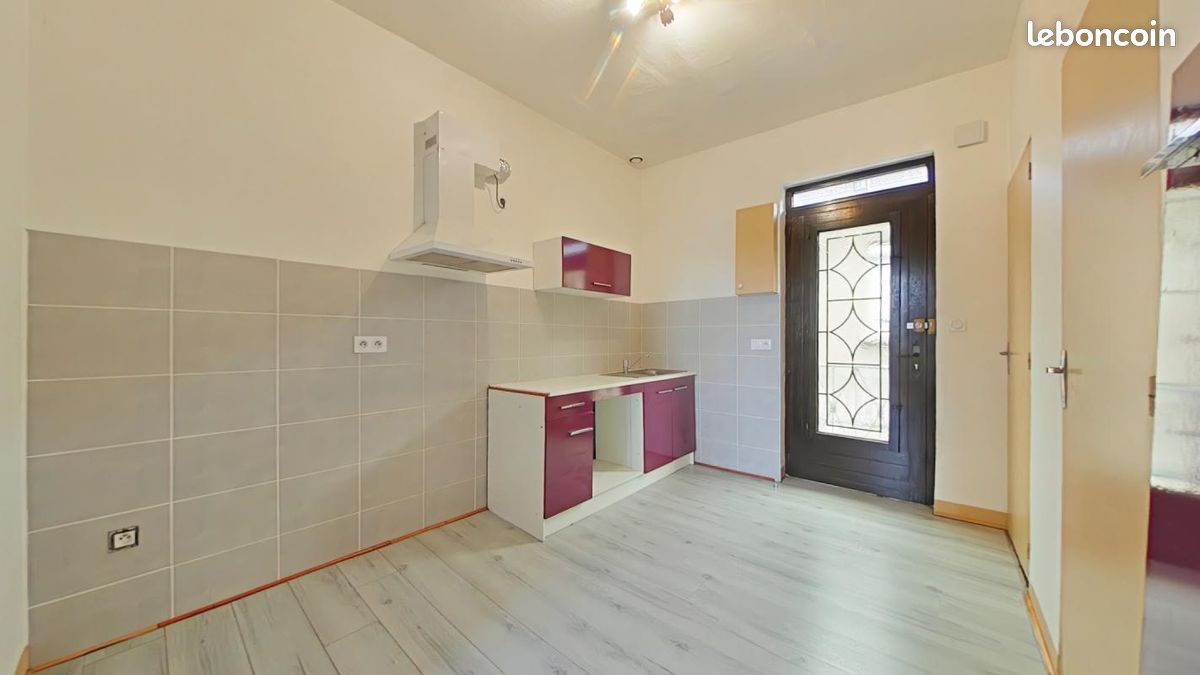 Appartement 1 pièce 29 m² · à Saint-Étienne · 29 m² · 327 €