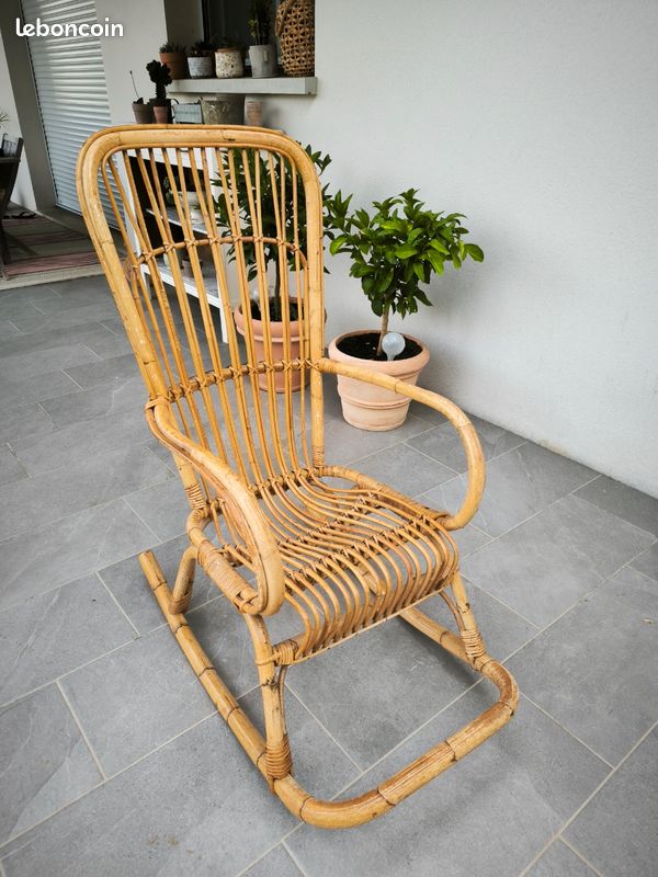 Rocking-chair rotin vintage (image 1)
