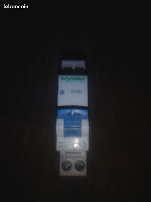 Disjoncteur (image 1)