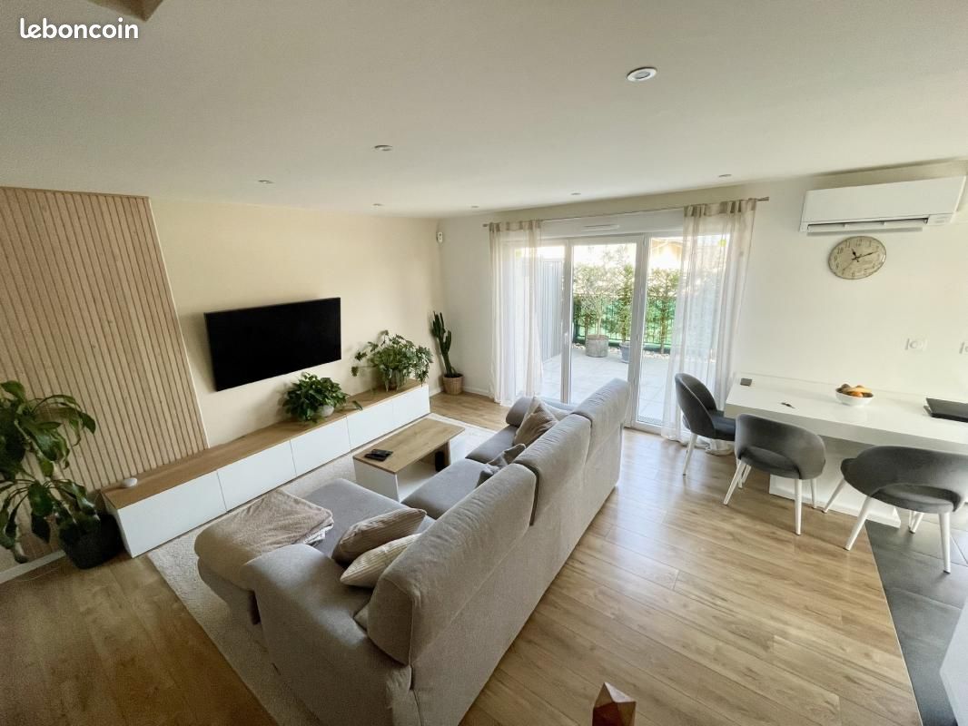 Maison 4 pièces 80 m² · à Chevrier · 80 m² · 378 000 €