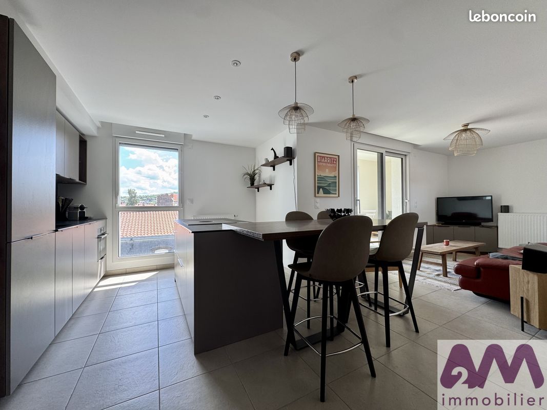 Appartement 3 pièces 71 m² · à Clermont-Ferrand · 71 m² · 1 100 €