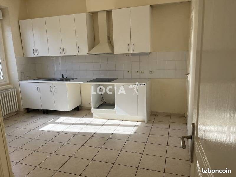 Maison 5 pièces 135 m² · à Villeurbanne · 135 m² · 1 800 €/mois