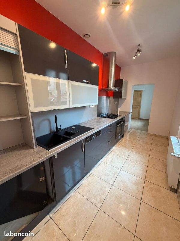 Appartement 4 pièces 87 m² · à Saint-Étienne · 87 m² · 790 €/mois