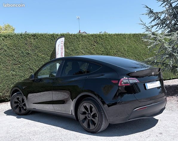 Tesla model y premium propulsion lfp noir (image 2)