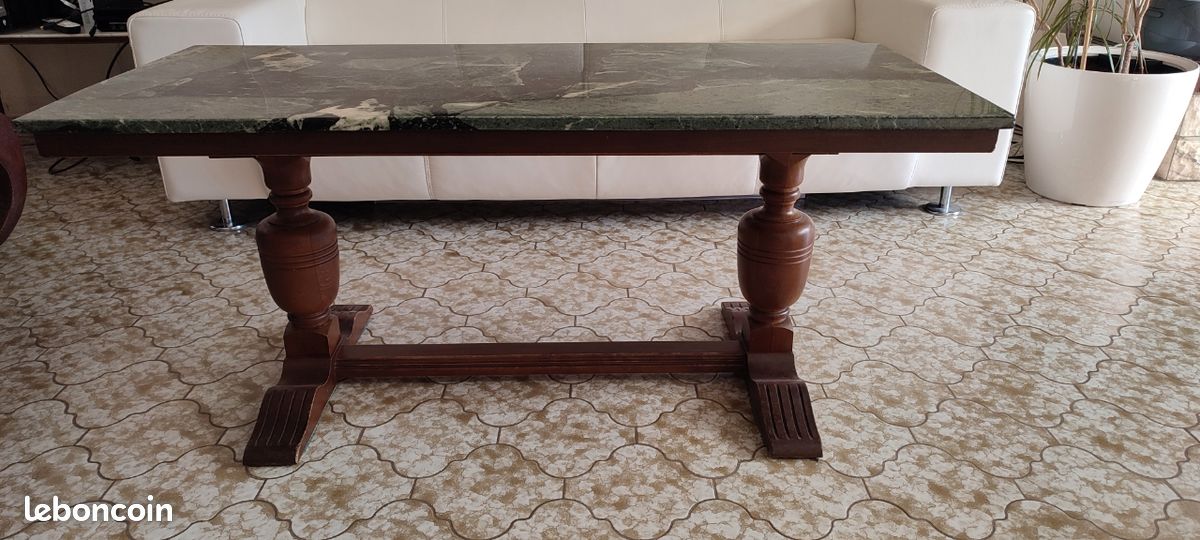 Table en marbre (image 1)