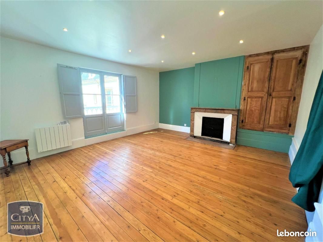 Appartement 4 pièces 119 m² · à Azay-le-Rideau · 119 m² · 930 €/mois