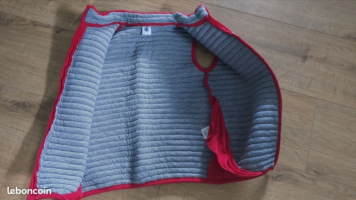 Gilet doudoune 8 ans (image 2)