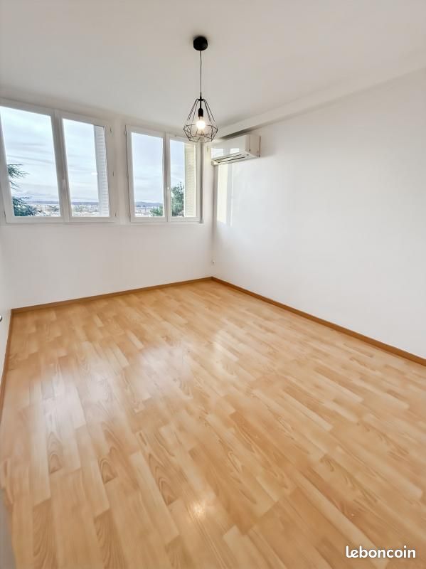 Appartement a louer romans-sur-isere - 4 pièce(s) - 79 m2 - Surfyn