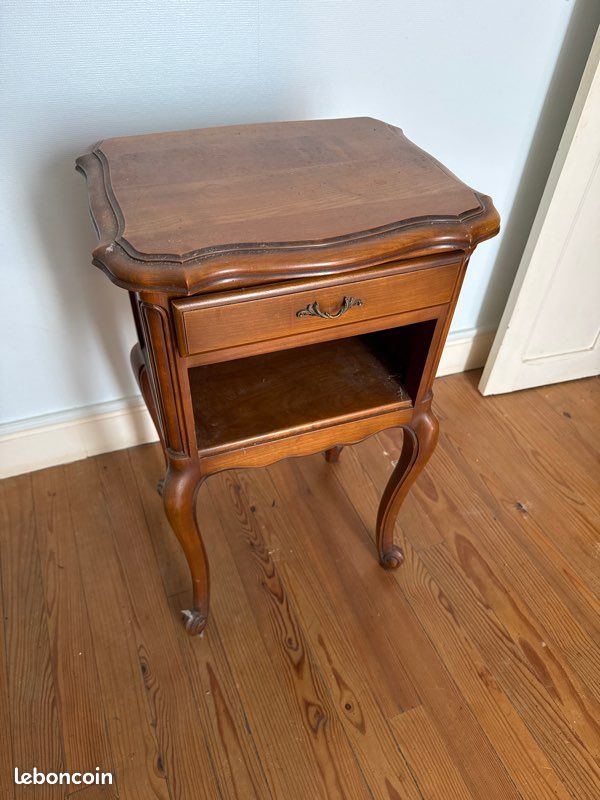 Table de chevet année 60 (image 1)