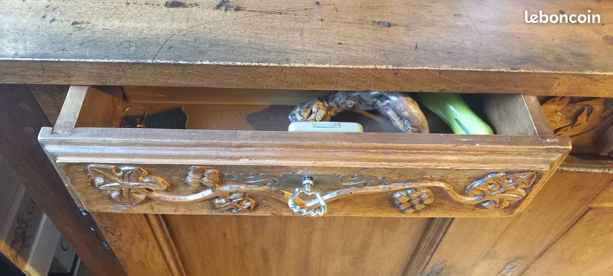 Rare buffet vaisselier bois massif signé Johnny Ludécher (image 5)