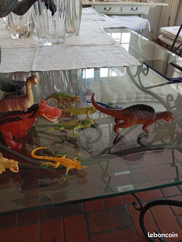 Lot dinosaures (image 2)