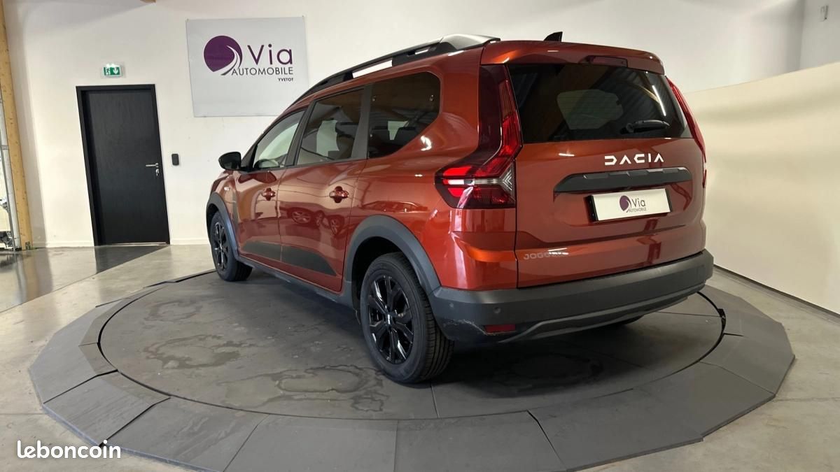 Dacia Jogger 1.0 TCE 110 EXTREME PLUS (image 3)