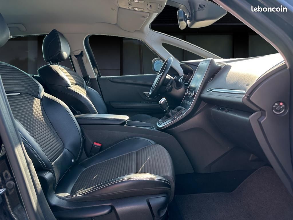 Renault Scénic 1.7 Blue dCi - 120 2019 IV MONOSPACE Intens PHASE 1 (image 15)