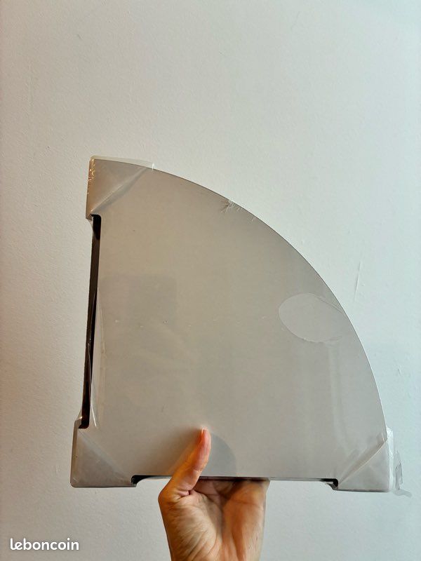 Rigga shelf predrilled for use with concealed fixings (image 4)