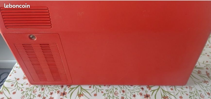 Tourne disque radiola 423 et trois coffrets de vinyle vintage - Collection