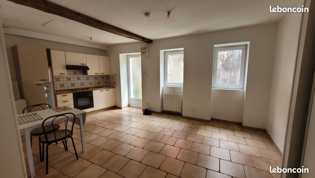 Appartement 1 pièce 27 m² · à Nevers · 27 m² · 395 €