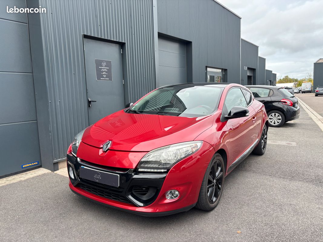 RENAULT Mégane III 1.6 DCi 130ch Bose - Garantie 6 mois - Entretien complet ✅ (image 1)