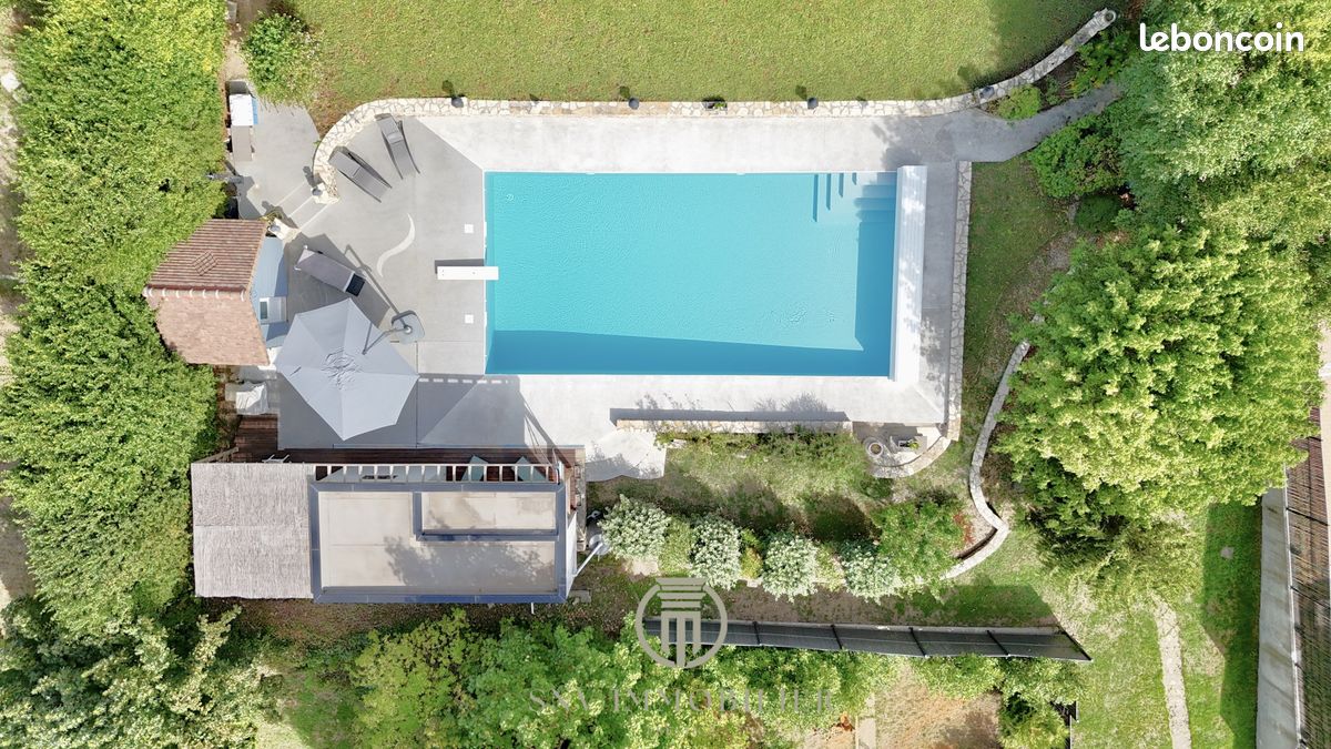 Maison 8 pièces 279 m² · à Vichy · 279 m² · 630 000 €