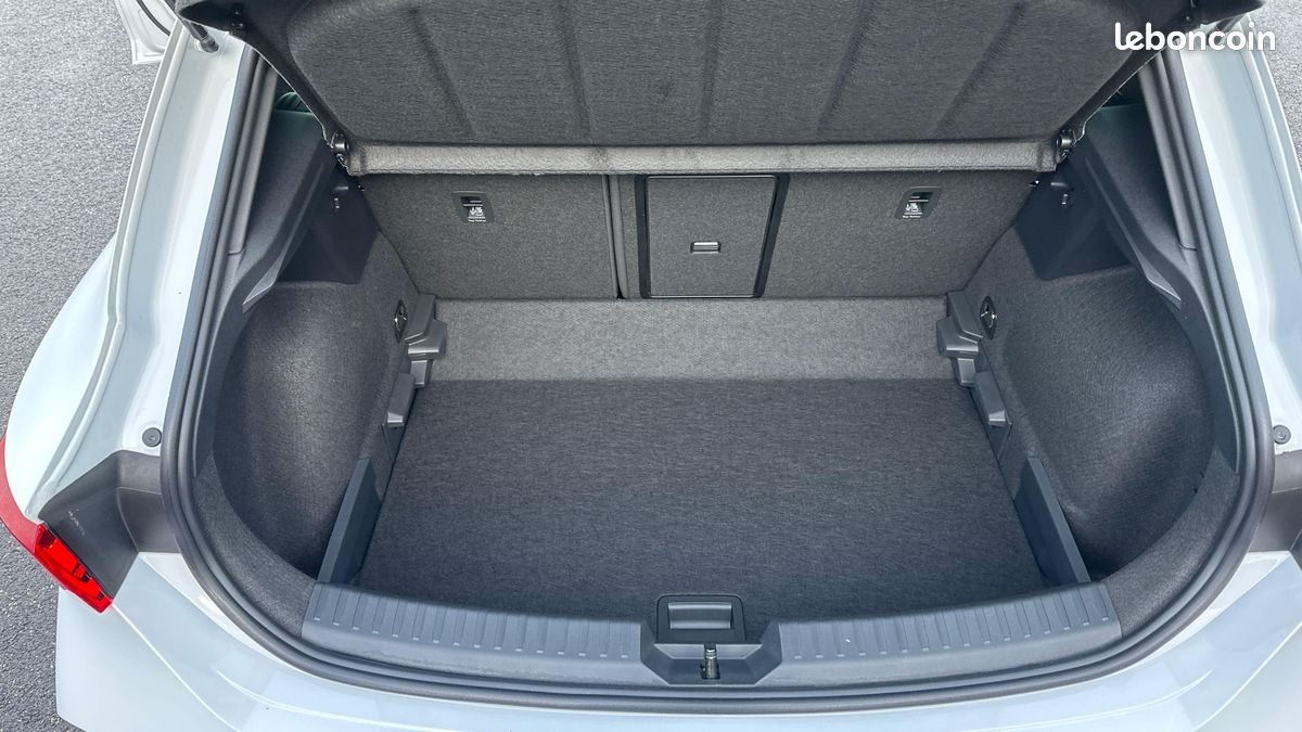 CUPRA Leon 1.5 eTSI Hybrid 150 ch DSG7 V (image 10)