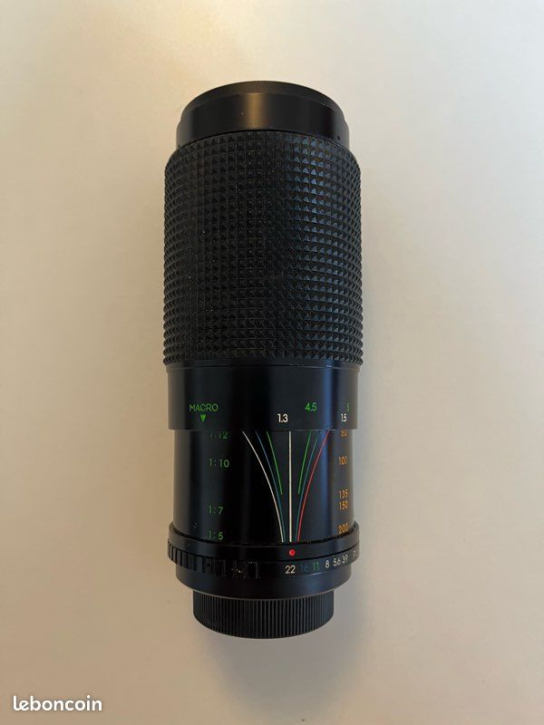 Konica hexar ar 28mm f3.5 objectif argentique grand angle à Le Mans