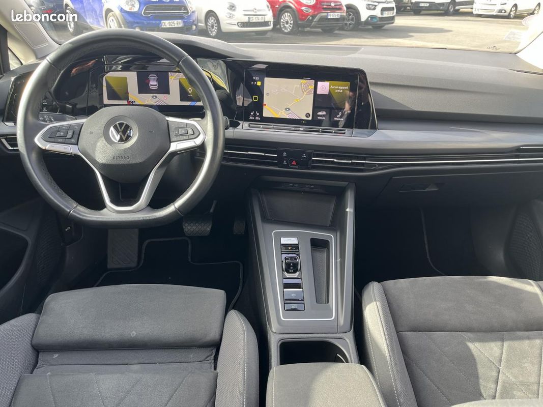 VOLKSWAGEN GOLF 1.5 eTSI OPF 150ch Style 1st DSG7 - Attelage/T.O/IQ Light/Sièges AV chauff/JA 18 (image 15)