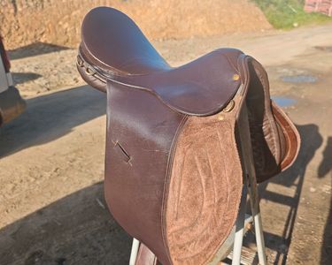 EU Selle anglaise en cuir sans arbre GP tout usage dans