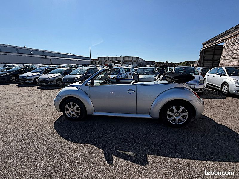 Volkswagen BEETLE CAB 2.0 115CH CARAT (image 8)