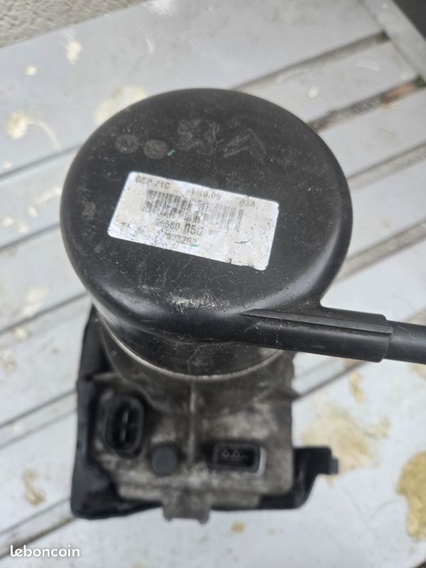 Pompe de direction assisté Citroën C5 (image 1)