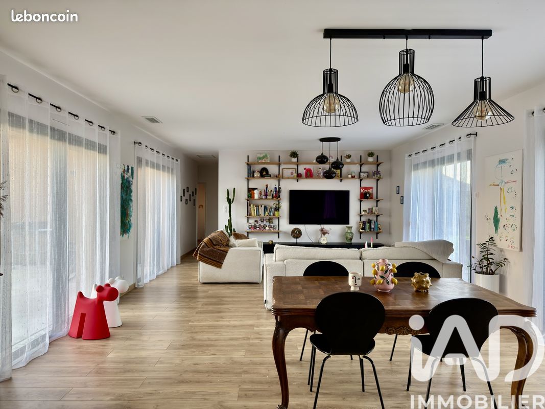 Maison 5 pièces 124 m² · à Les Eyzies · 124 m² · 255 000 €