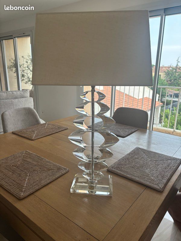 Lampe sur pied en cristal (image 9)