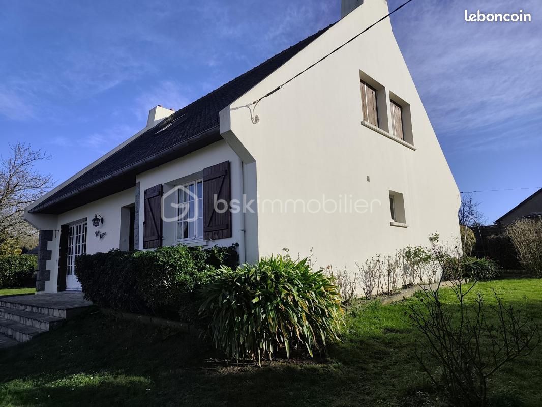 Maison 8 pièces 130 m² · à Binic-Étables-sur-Mer · 130 m² · 230 000 €
